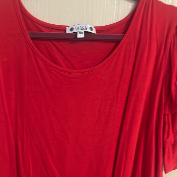Red Women's Top Size Large Layered Ruffled Sleeves Wilde Brand - Picture 5 of 6